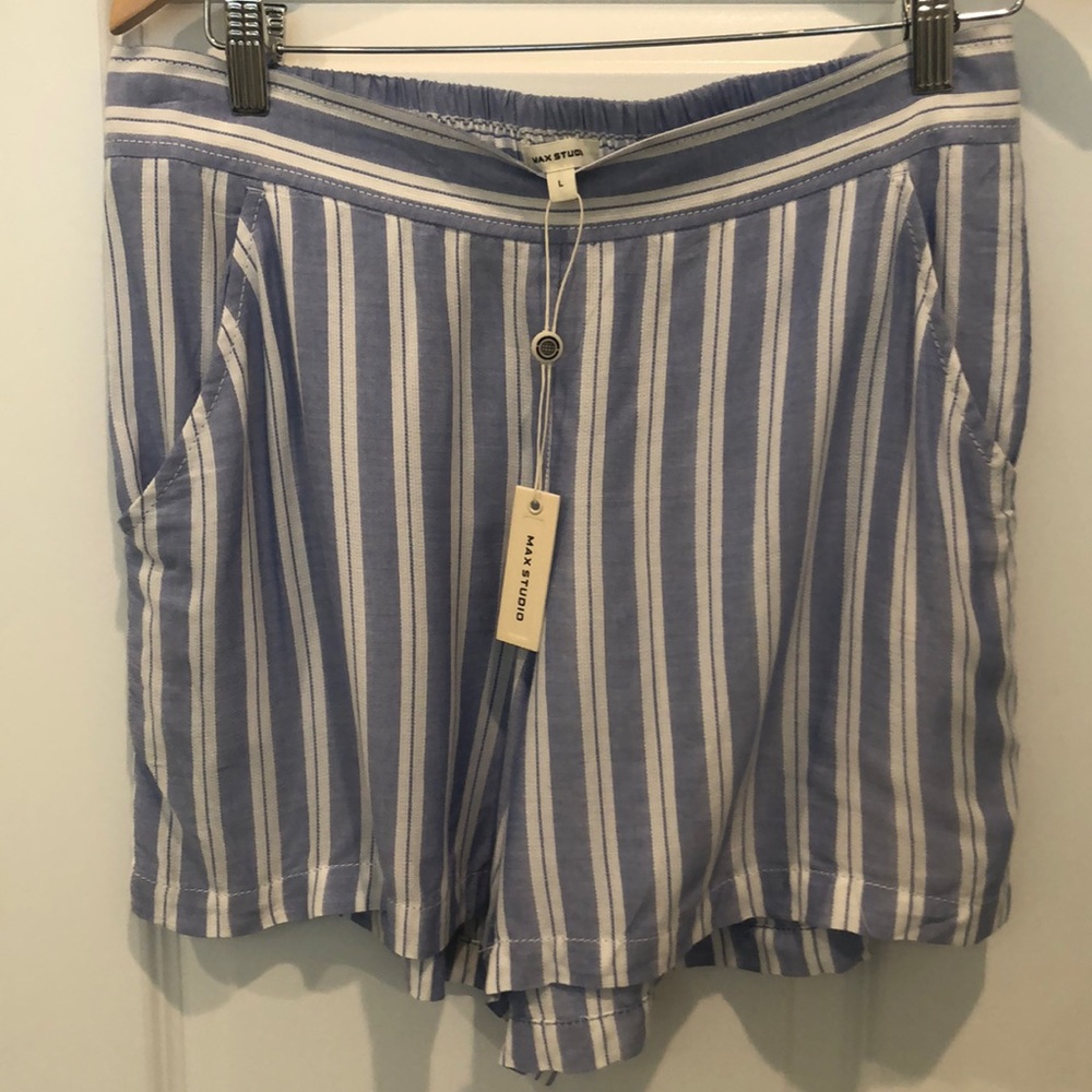 NWT Max Studio Rayon Stripe Shorts Large